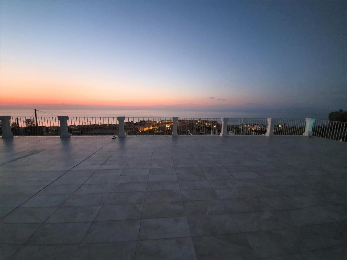 Appartamenti Borgo Panoramico N 9 Тропея Экстерьер фото