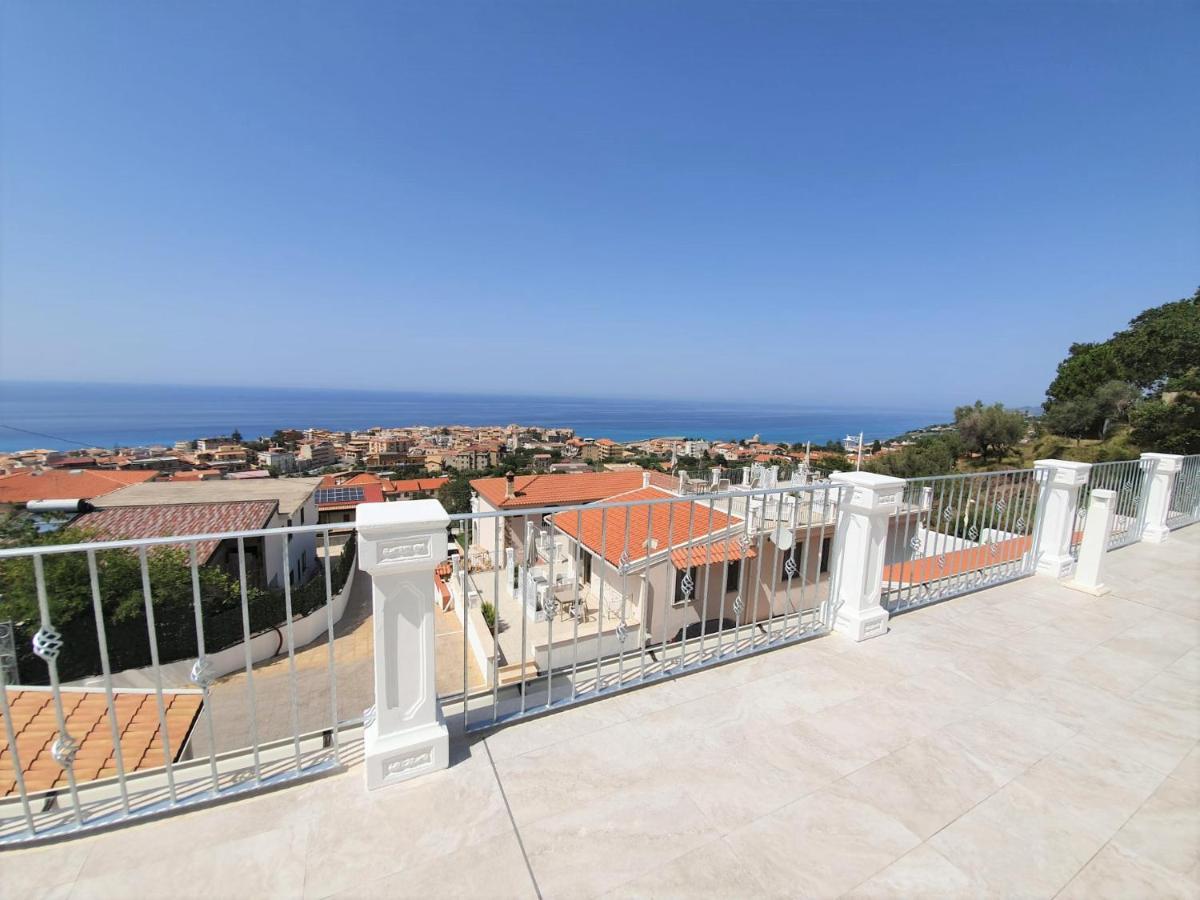 Appartamenti Borgo Panoramico N 9 Тропея Экстерьер фото