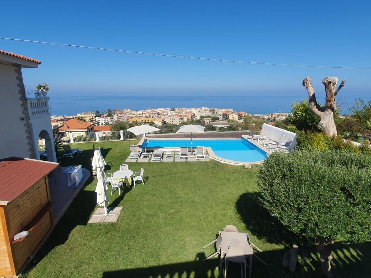 Appartamenti Borgo Panoramico N 9 Тропея Экстерьер фото